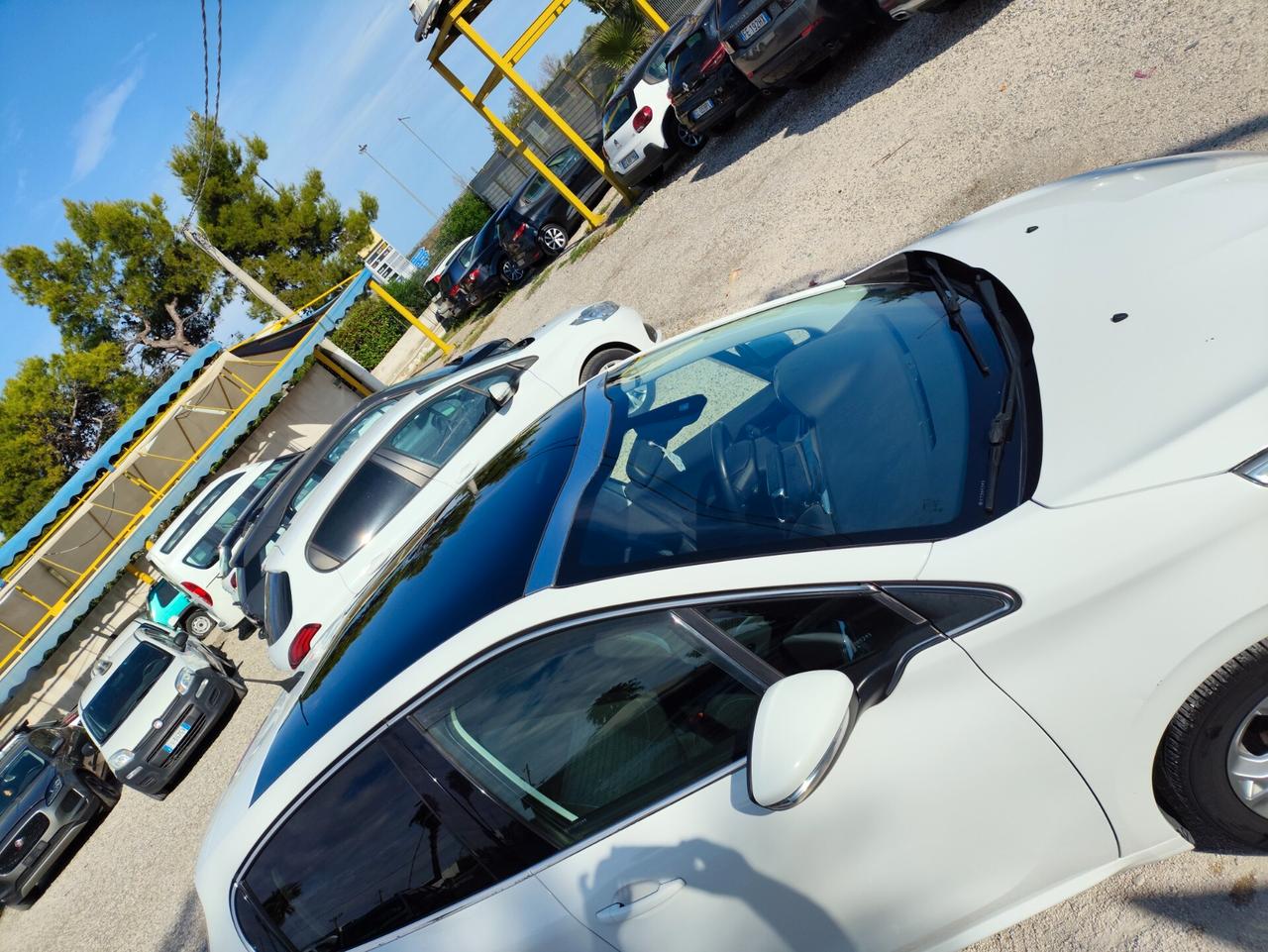 Peugeot 208 PureTech 82 5 porte Allure GPL