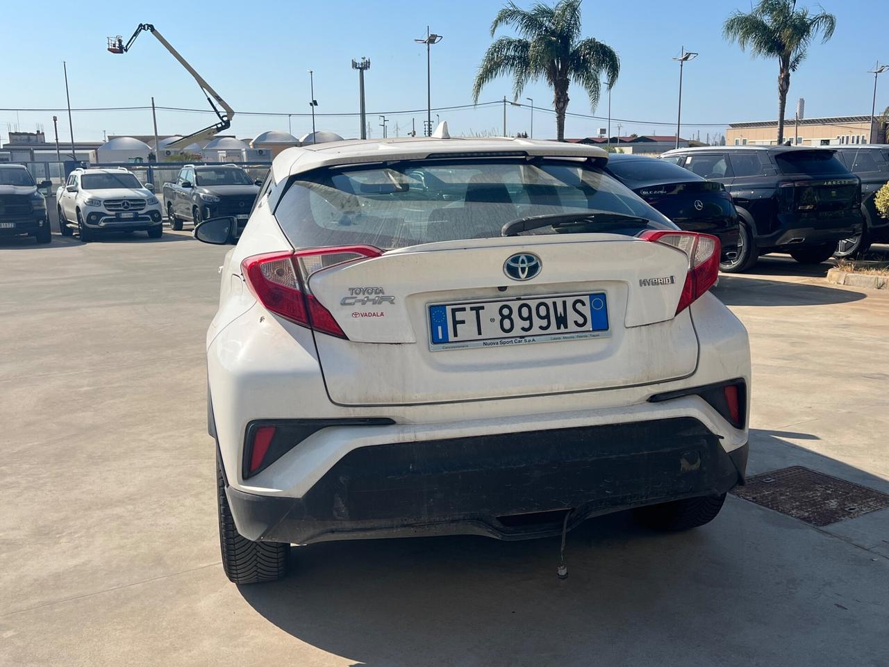 Toyota C-HR 1.8 Hybrid E-CVT Business - RISERVATA A OPERATORI DEL SETTORE