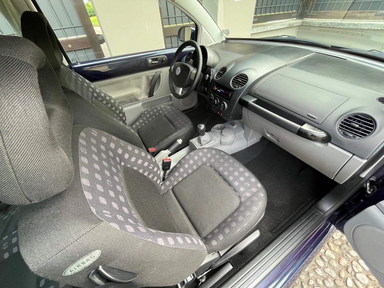 Volkswagen New Beetle 1.6 *SOLO 59000 KM*