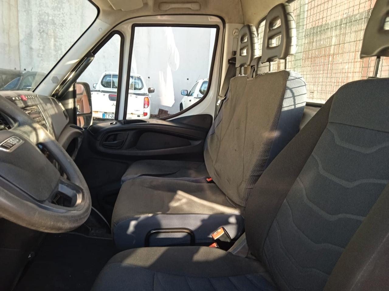 Iveco Daily 35C12 2.3 RIBALTABILE TRILATERALE