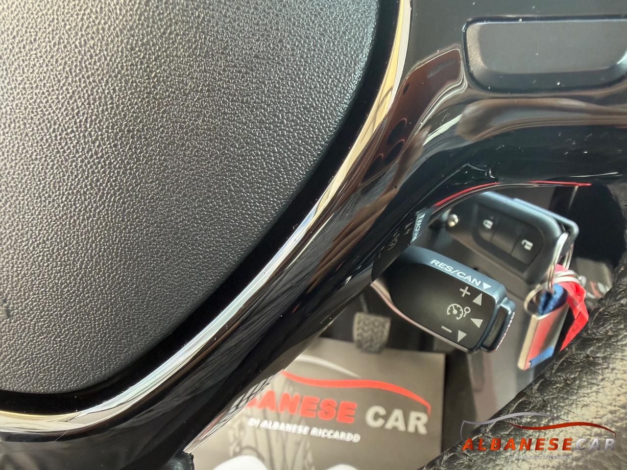Peugeot 108 PureTech 82 5 porte Allure TOP!