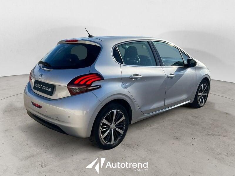 Peugeot 208 1.6 BlueHDi 75 CV 5 porte NAVI Allure