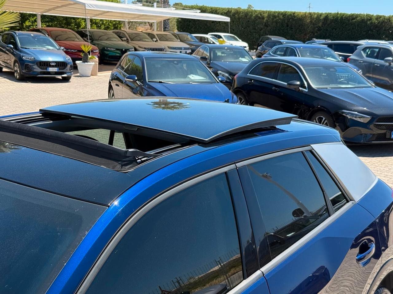 Q2 2.0 150CV quattro S line Edition + TETTO Blu Navarra