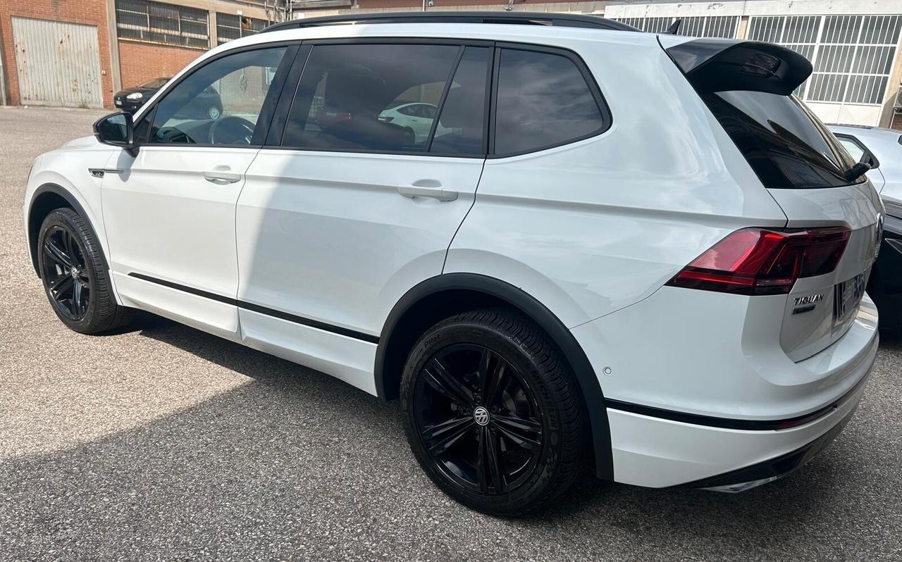 Volkswagen Tiguan Allspace 2.0 TDI 200 CV SCR DSG 4MOT. R-Line TETTO PANORAMICO