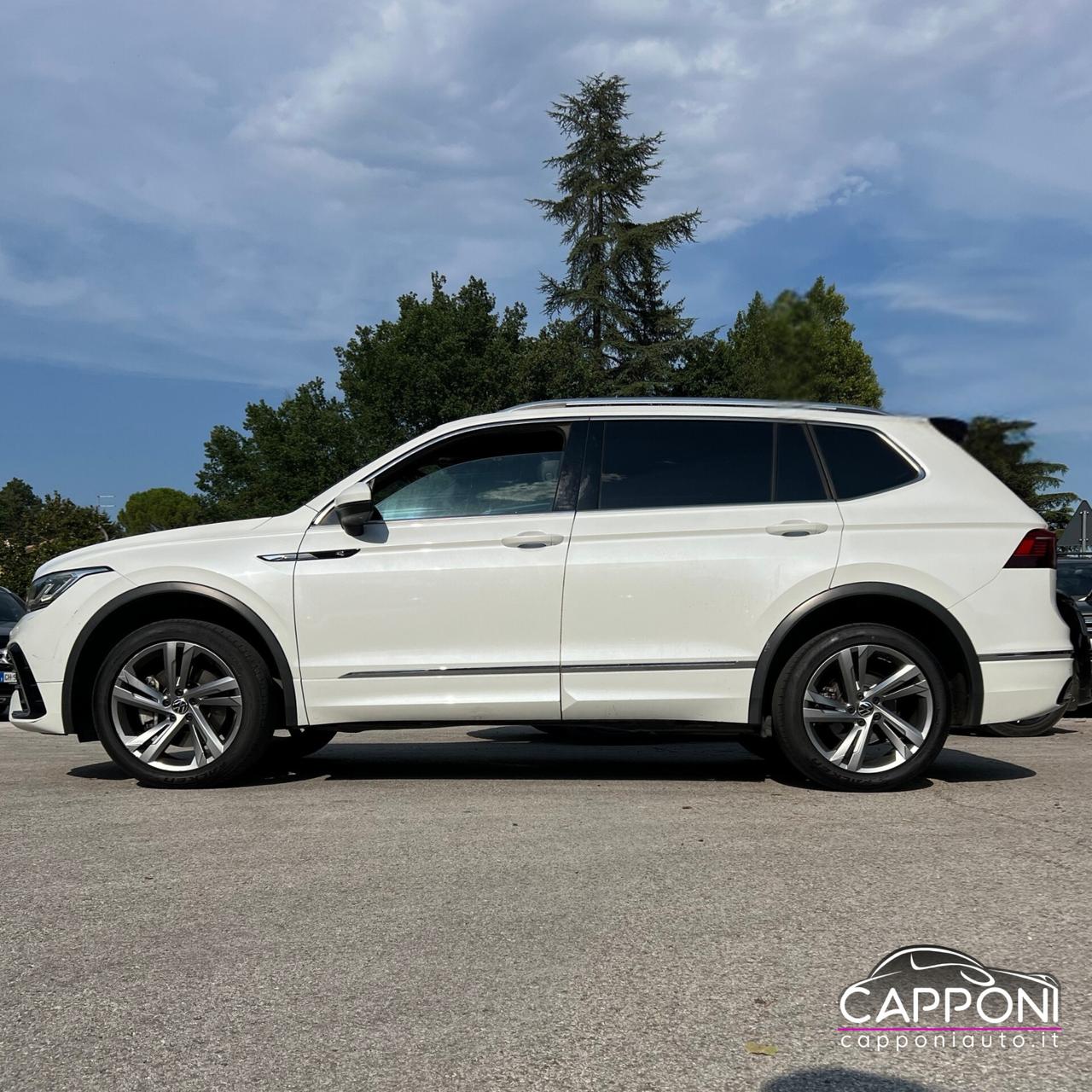 Volkswagen Tiguan Allspace 2.0 TDI 4MOTION R-Line TETTO
