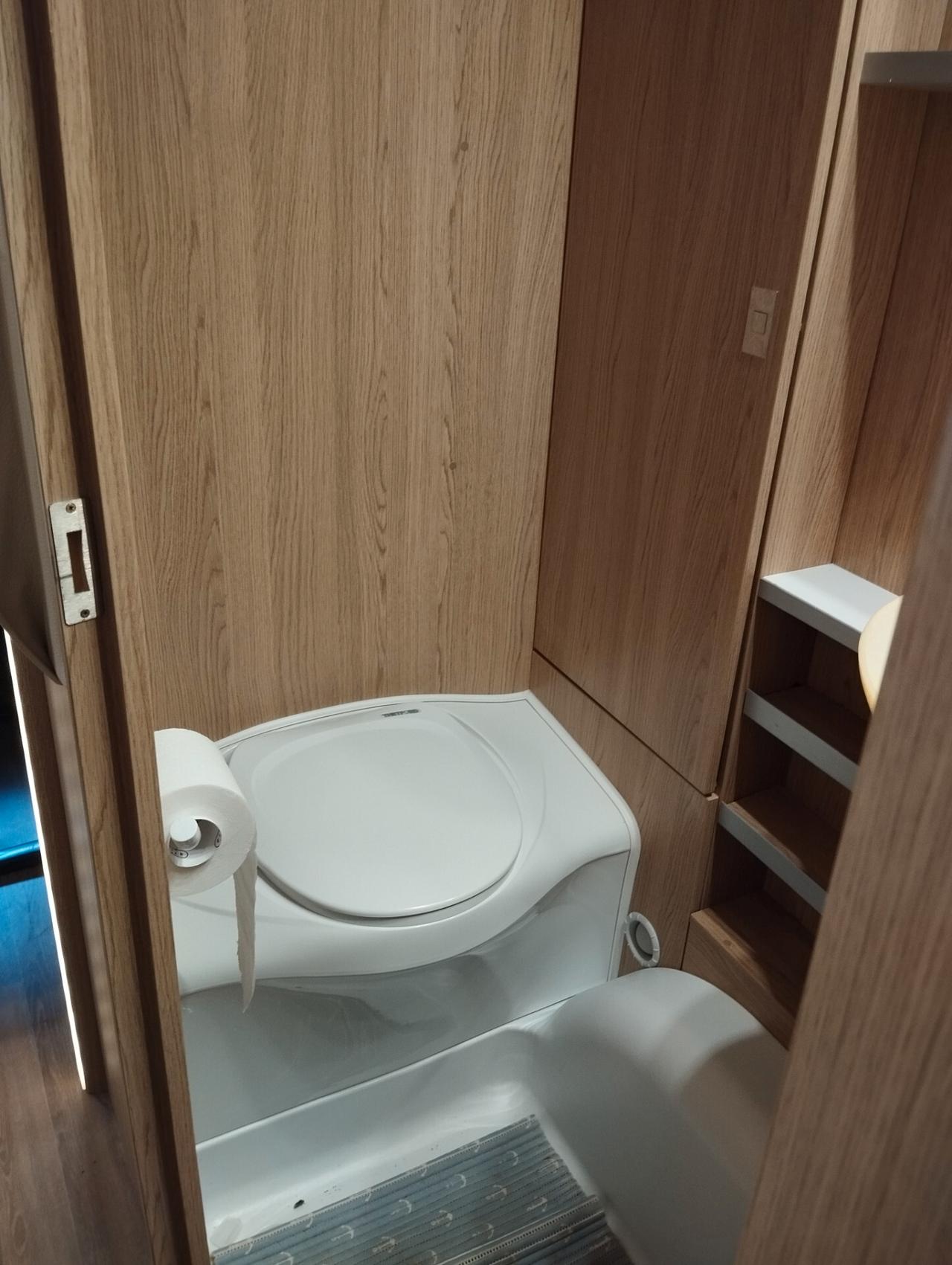Bürstner aversu plus 510 tk 7 posti letto