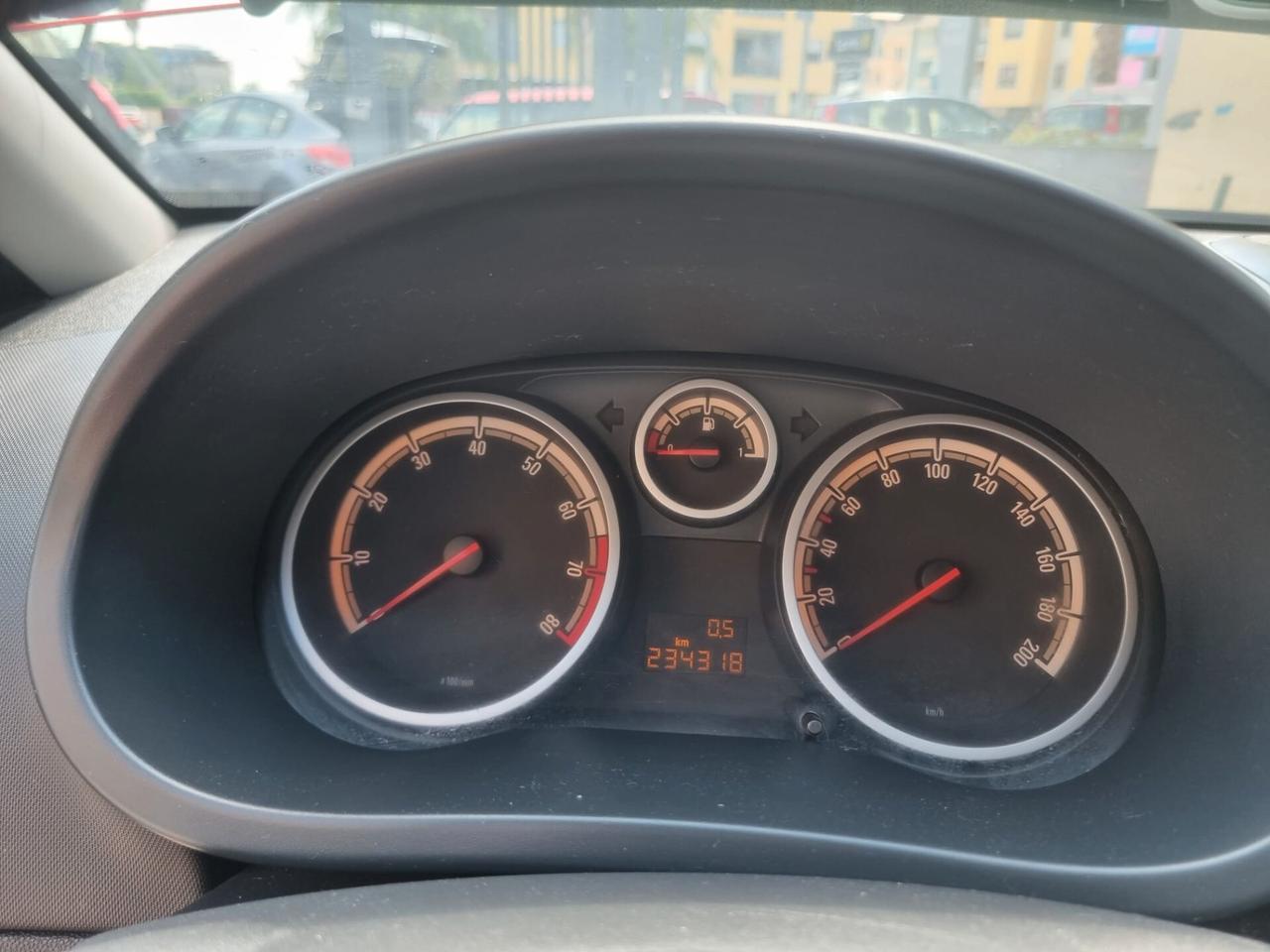 Opel Corsa 1,2 GPL Provenienza Nord Italia