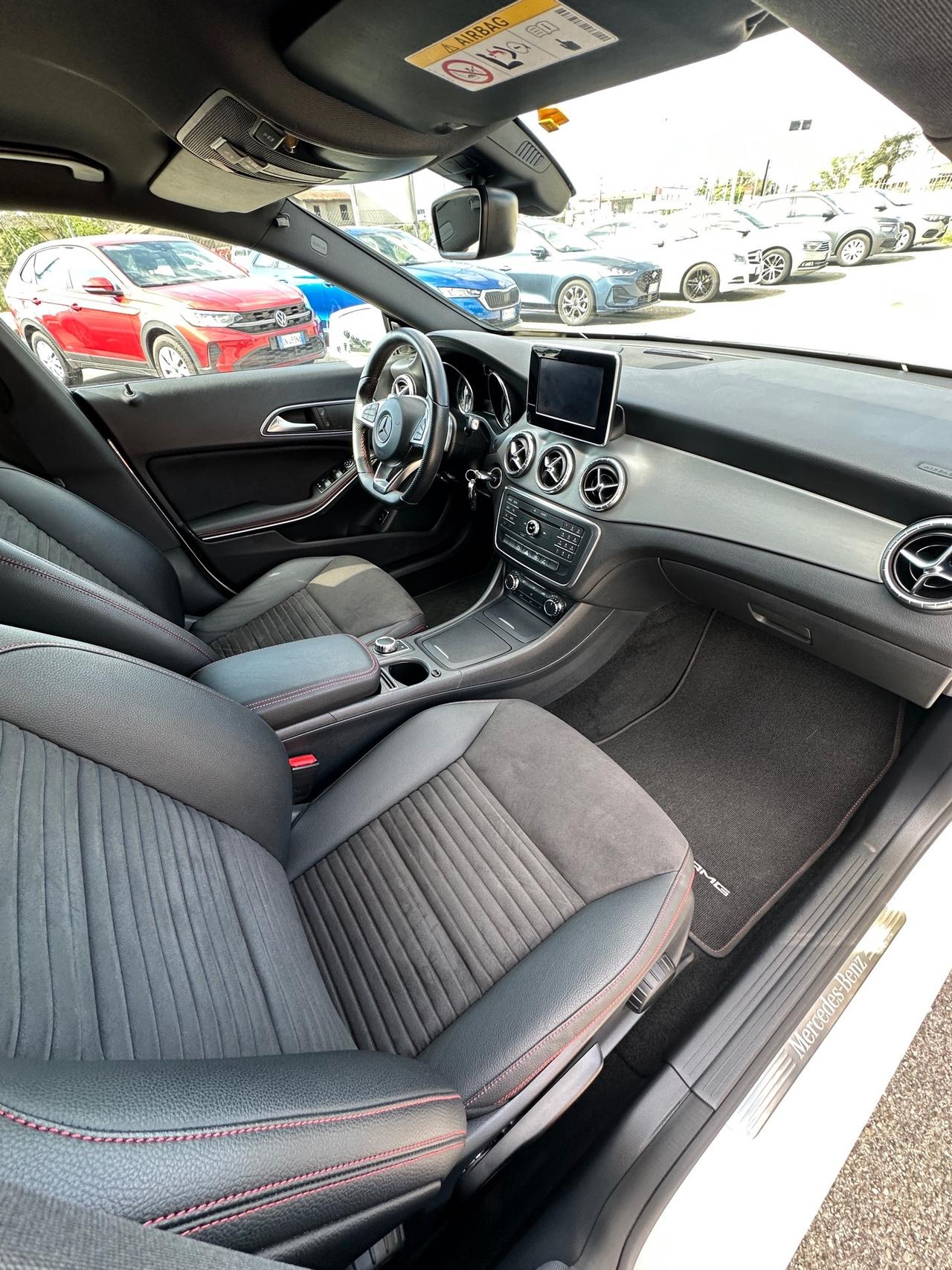 Mercedes-benz CLA 180 CDI Automatic Premium - 2015