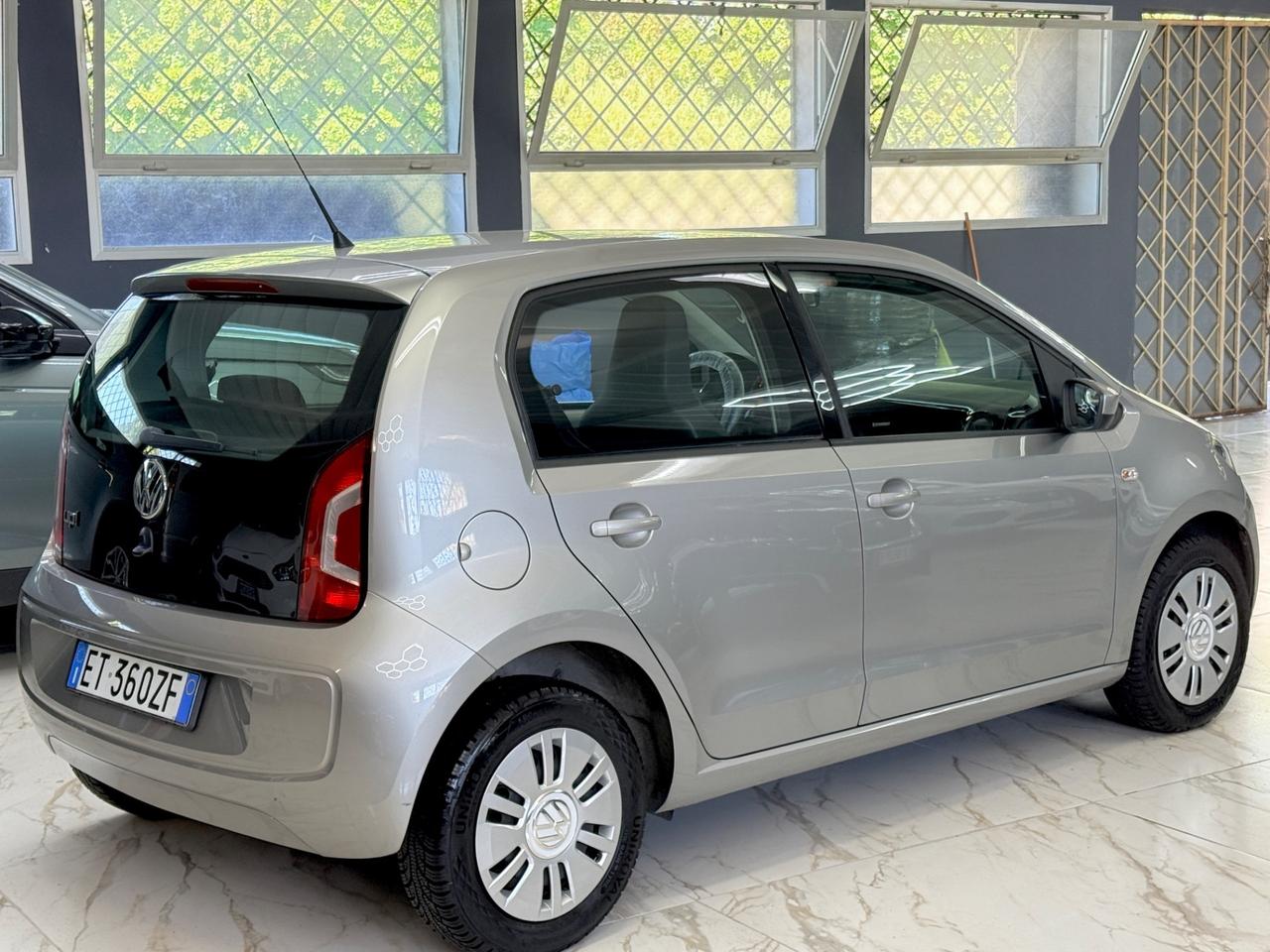 Volkswagen up! 1.0 5p. move