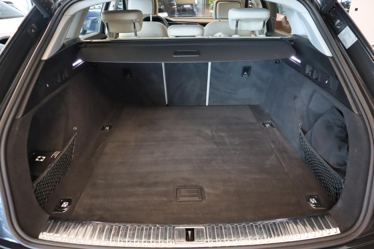 e-tron 55 Quattro 408 CV TETTO APRIBILE 360° MATRIX HEAD-UP BANG&OLUFSEN 21"