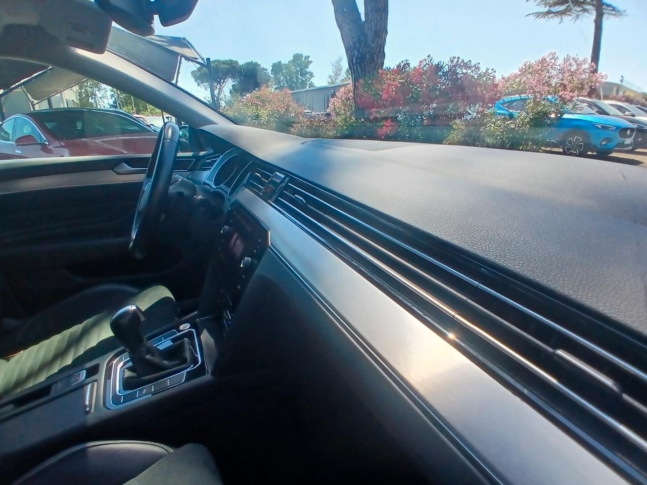 Volkswagen Passat Variant 1.5 TSI ACT DSG Business