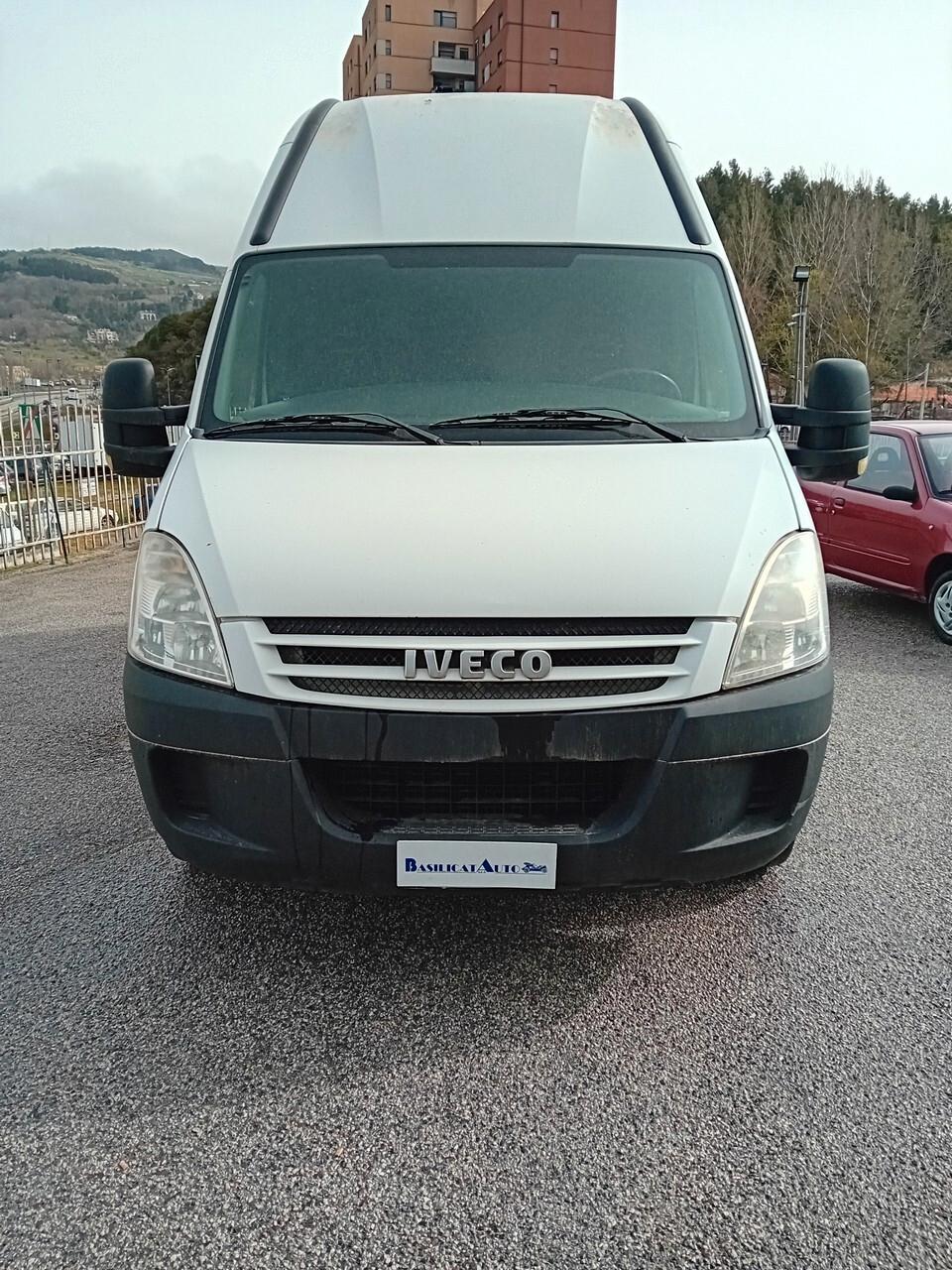 Iveco TURBO DAILY 35S12 COINBENTATO