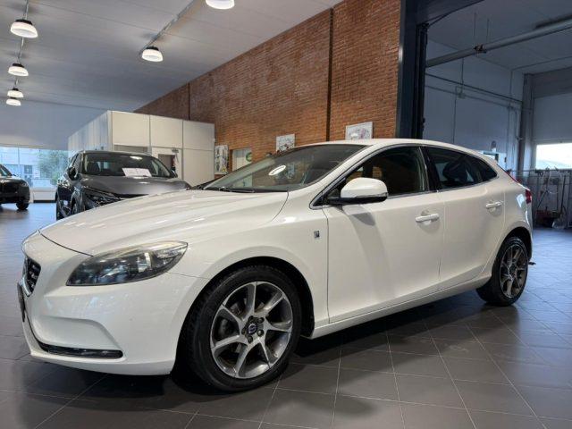 VOLVO V40 D2 1.6 Volvo Ocean Race BT - PELLE - 17