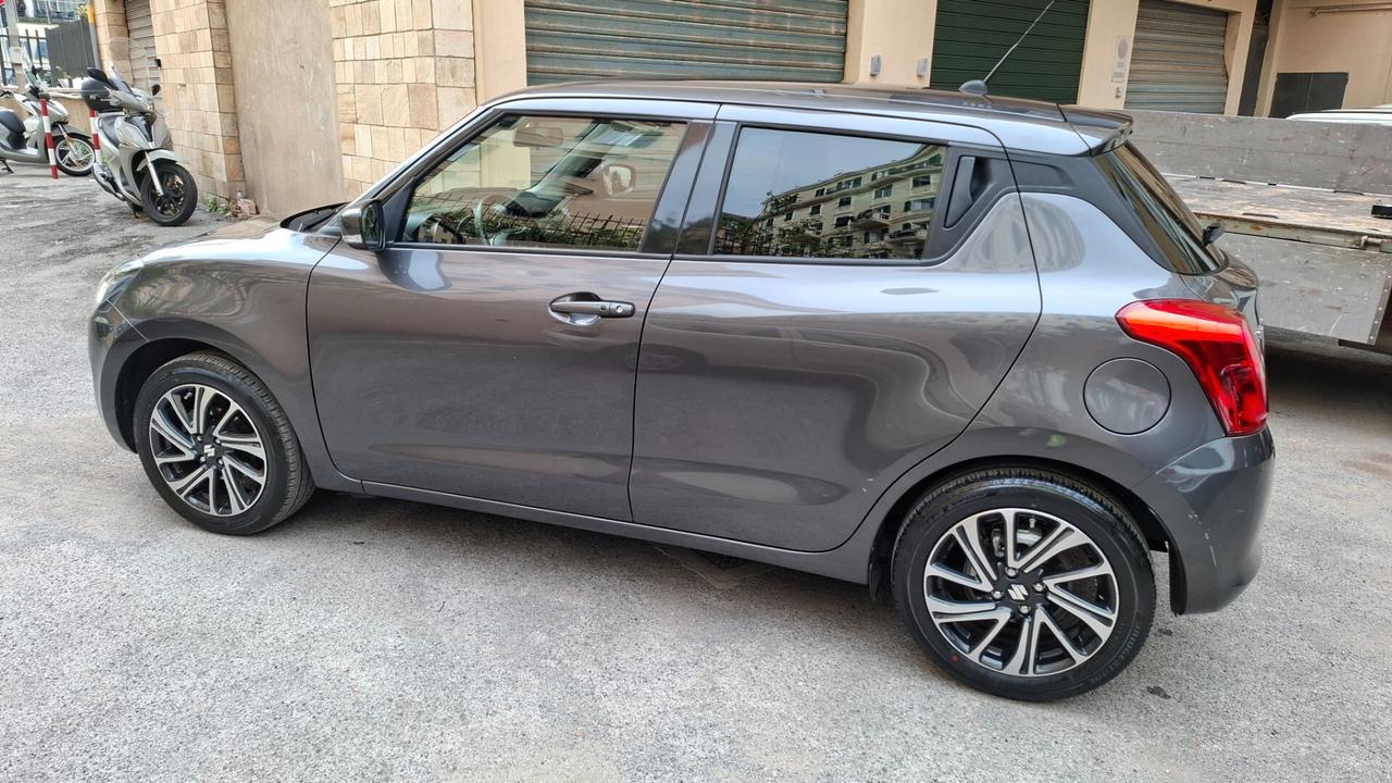 Suzuki Swift 1.2 Hybrid Top