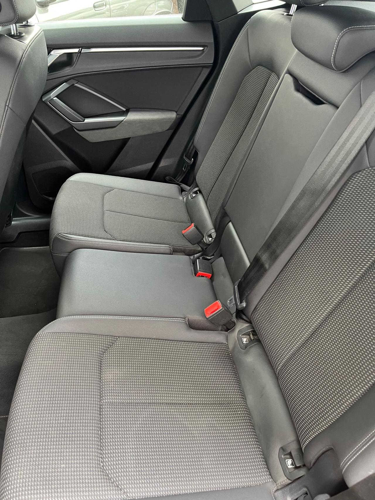 Audi Q3 SPB 35 TDI quattro S line edition