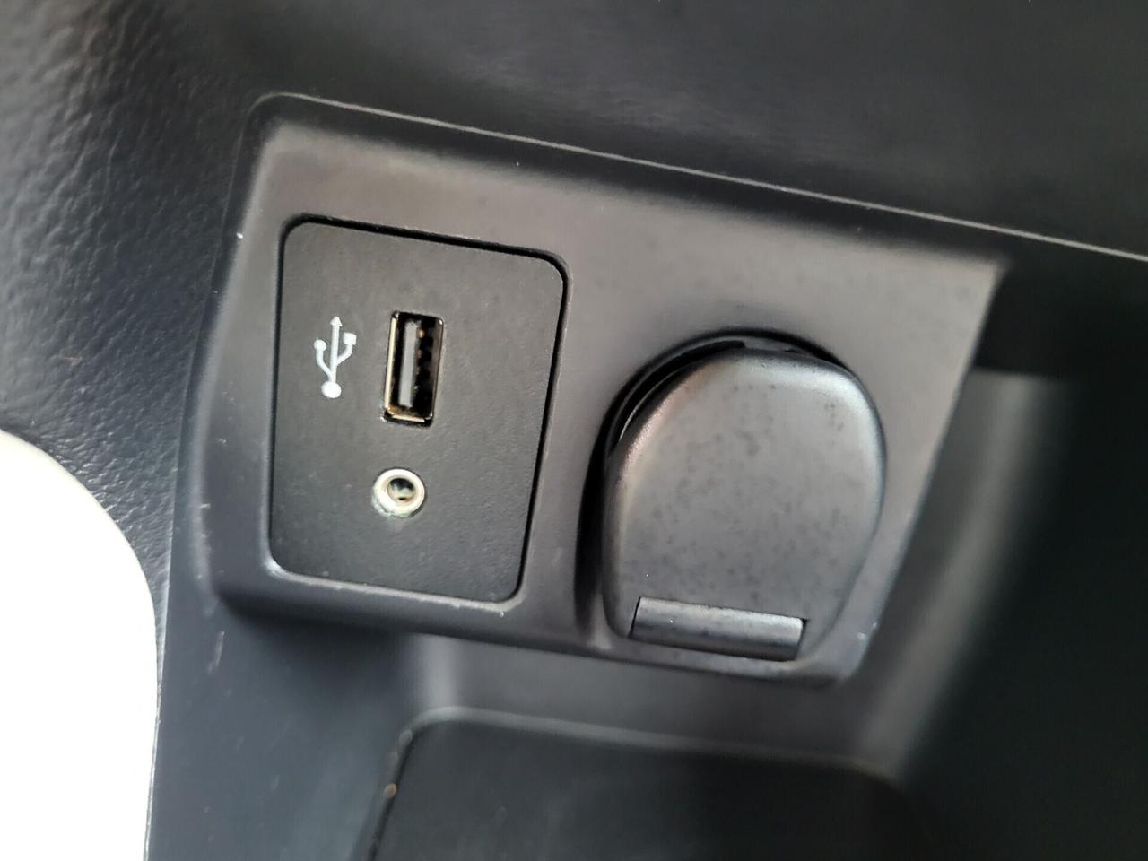 NISSAN MICRA 1,0-UNICA PROPR-2 REVISIONI-EURO 6B