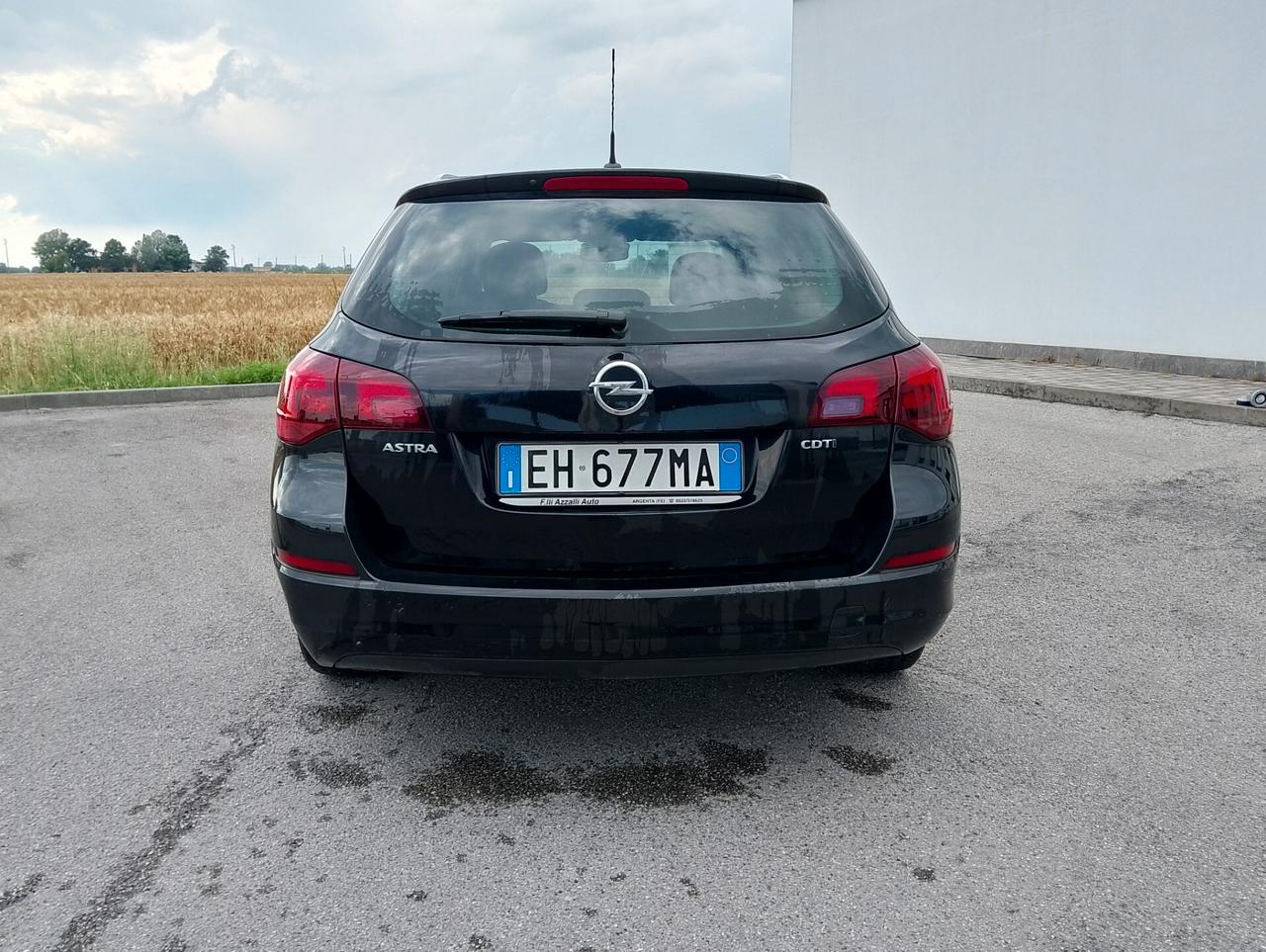 Opel Astra 1.7 CDTI tutta tagliandata Opel perfetta pari al nuovo unica proprietaria