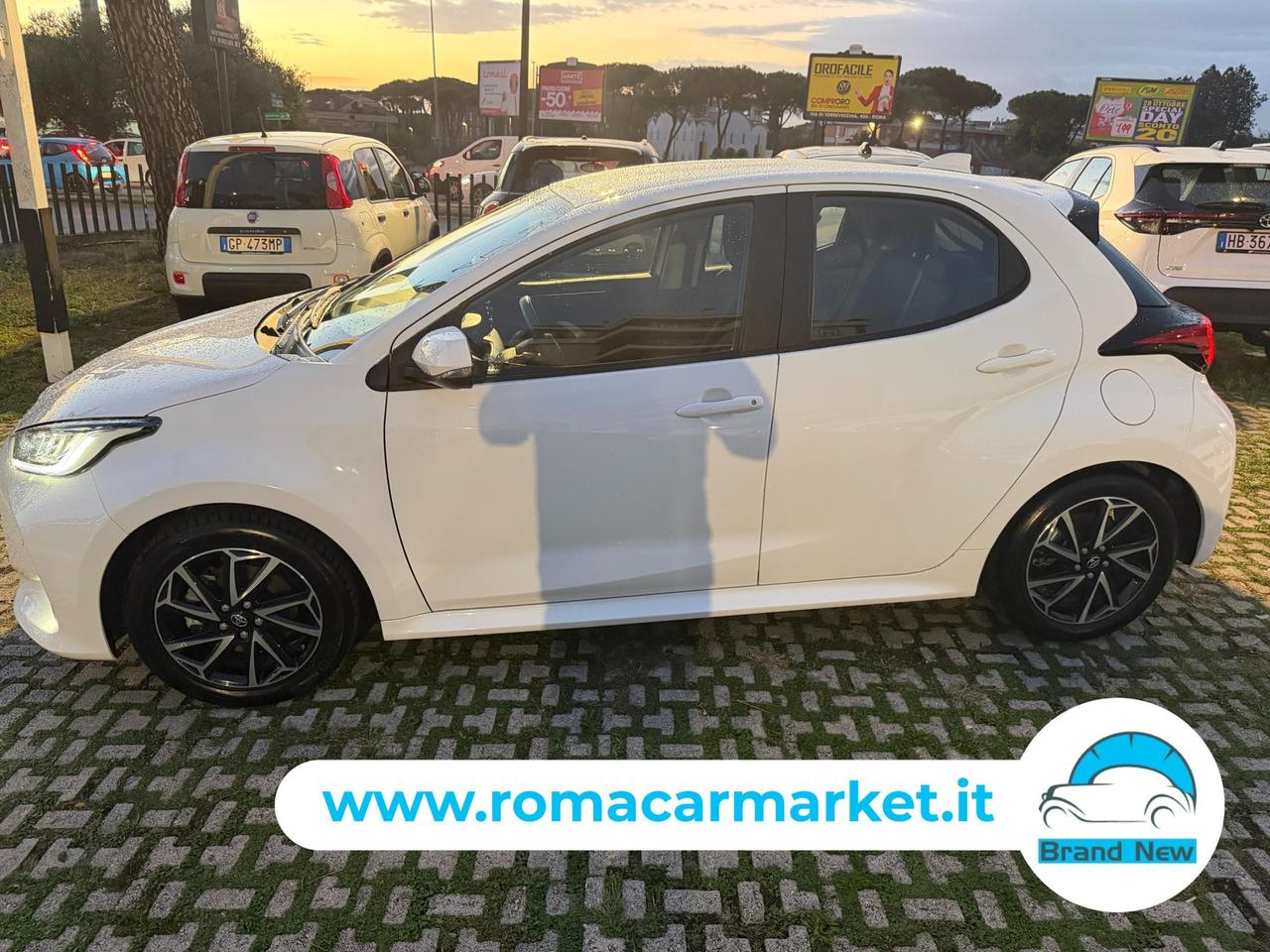 Toyota Yaris 1.5h Trend KM CERTIFICATI UNIPRO