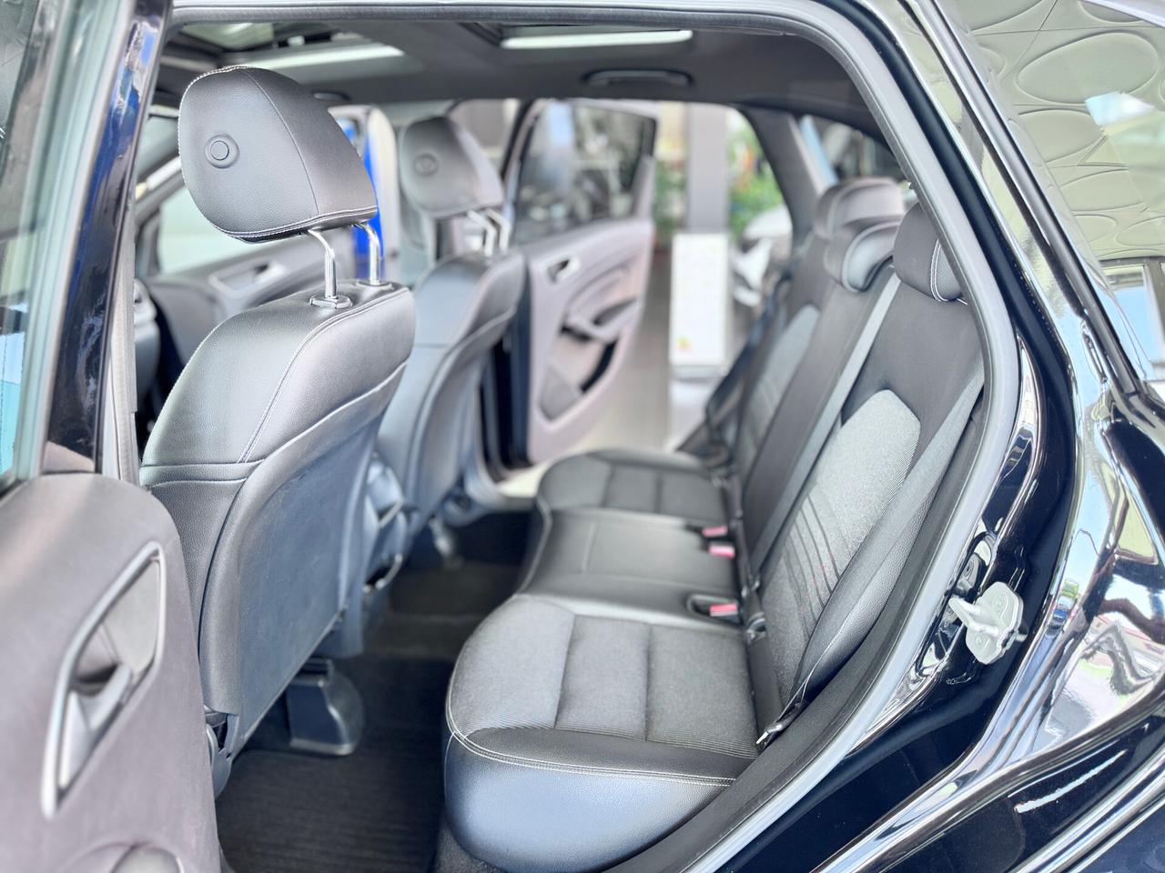 Mercedes-benz B 200 d Premium