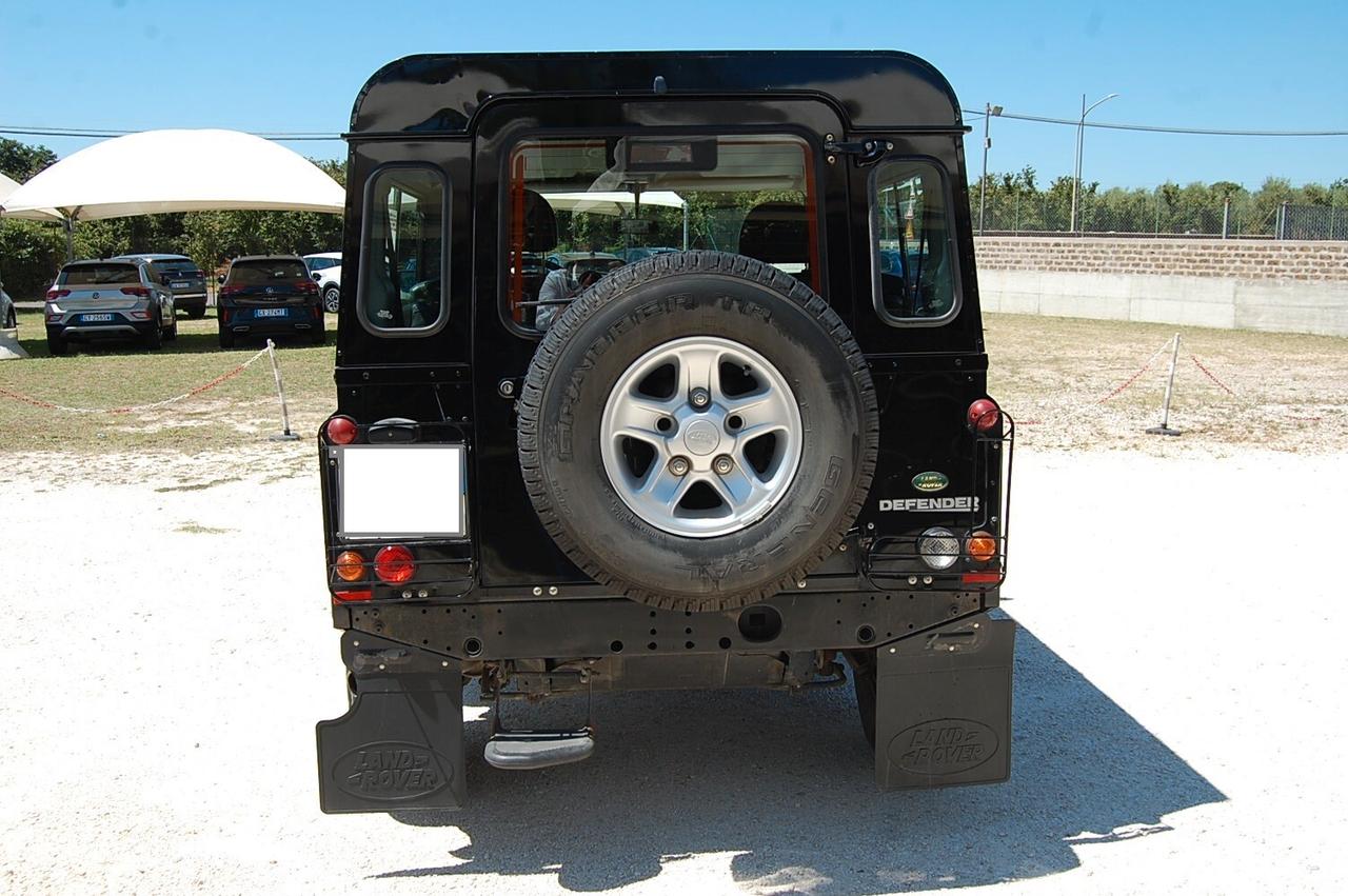 Land Rover Defender 90 2.4 TD4 Station Wagon SE
