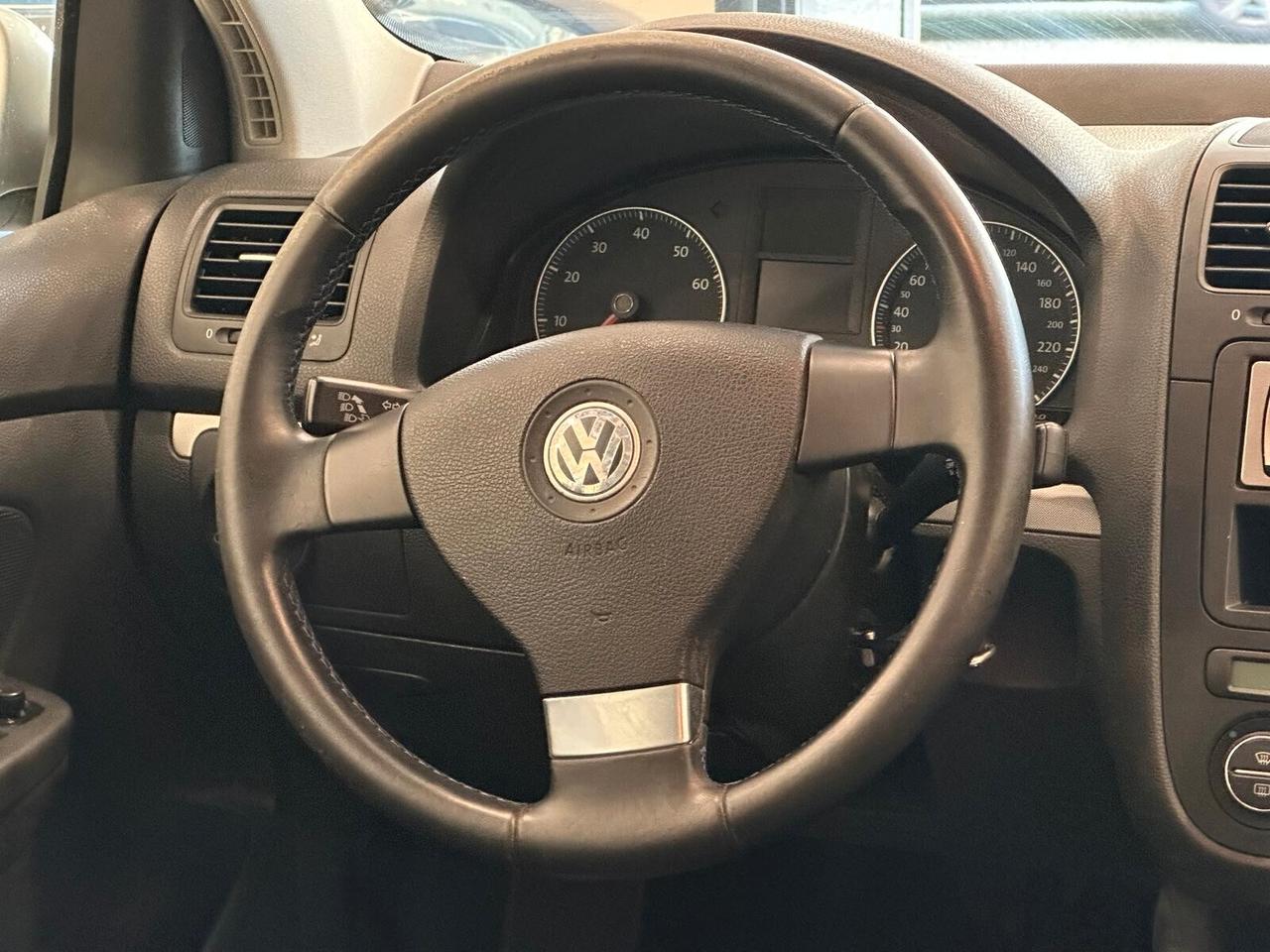 Volkswagen Golf 5 1.6 Comfortline