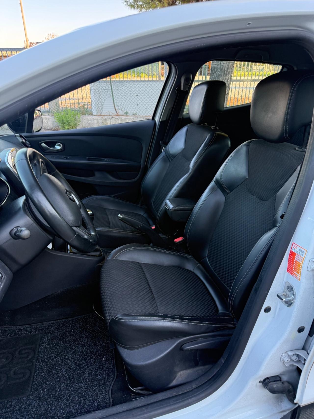 Renault Clio Benzina Euro6B Neopatentati Uniproprietà