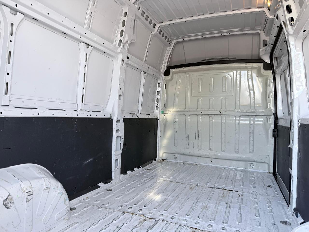 Peugeot Boxer 2.2HDI 140CV L3H3 GRAN VOLUME IVA ESPOSTA