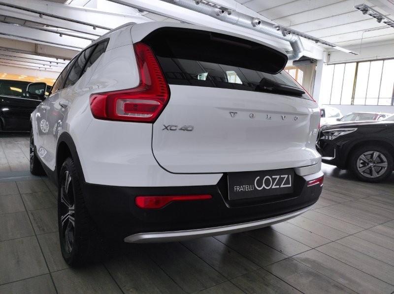 VOLVO XC40 (2017-->) - XC40 T5 Recharge Plug-in Hybrid Inscription