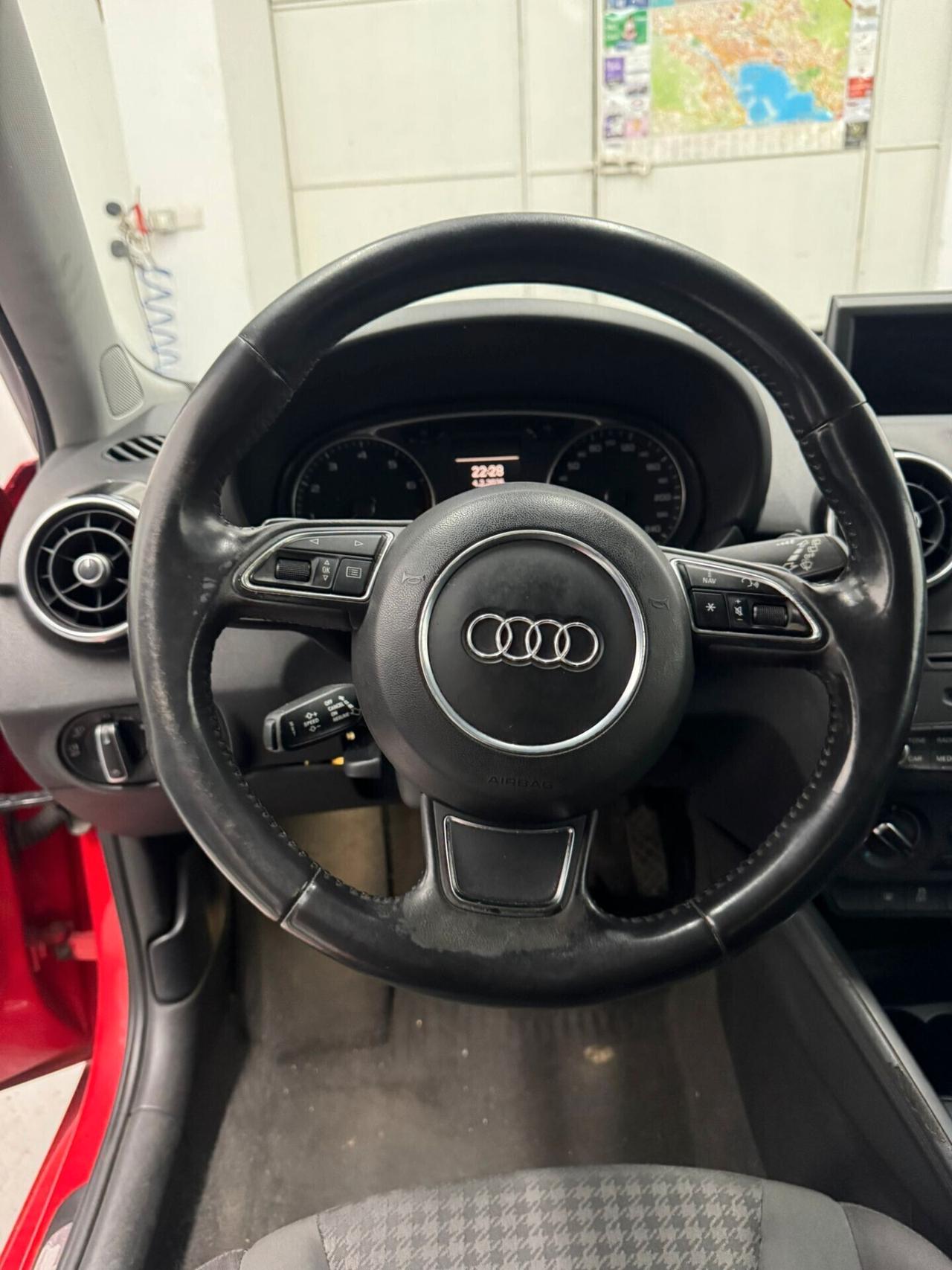 Audi A1 1.4 TFSI S tronic 119g Ambition