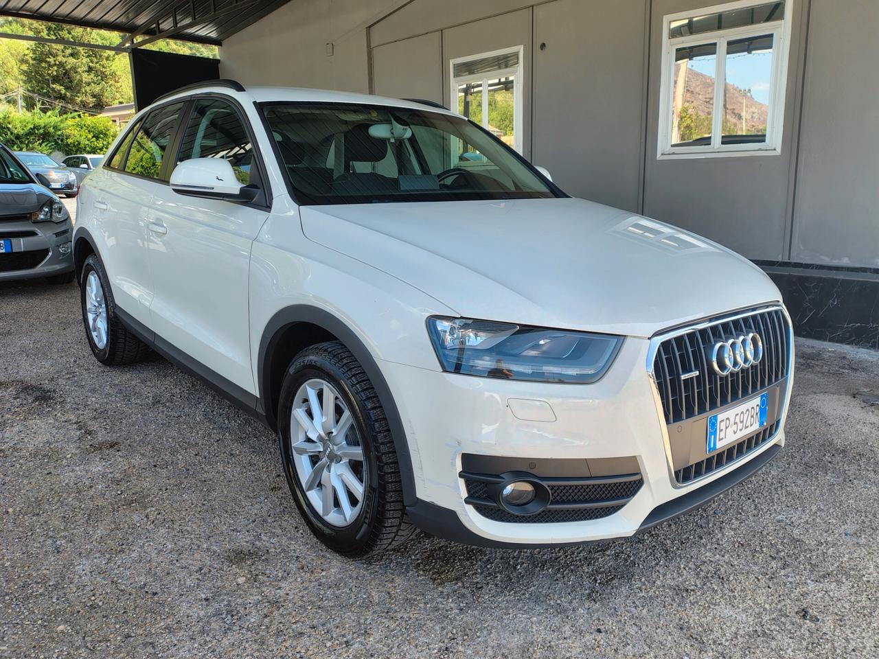 Audi Q3 2.0 TDI quattro BUSINESS PLUS
