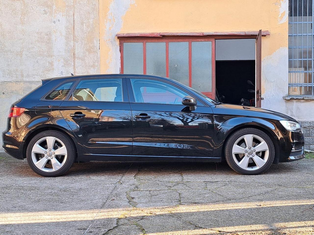 Audi A3 SPB 1.6 TDI S TRONIC AMBITION * 67.000 KM *