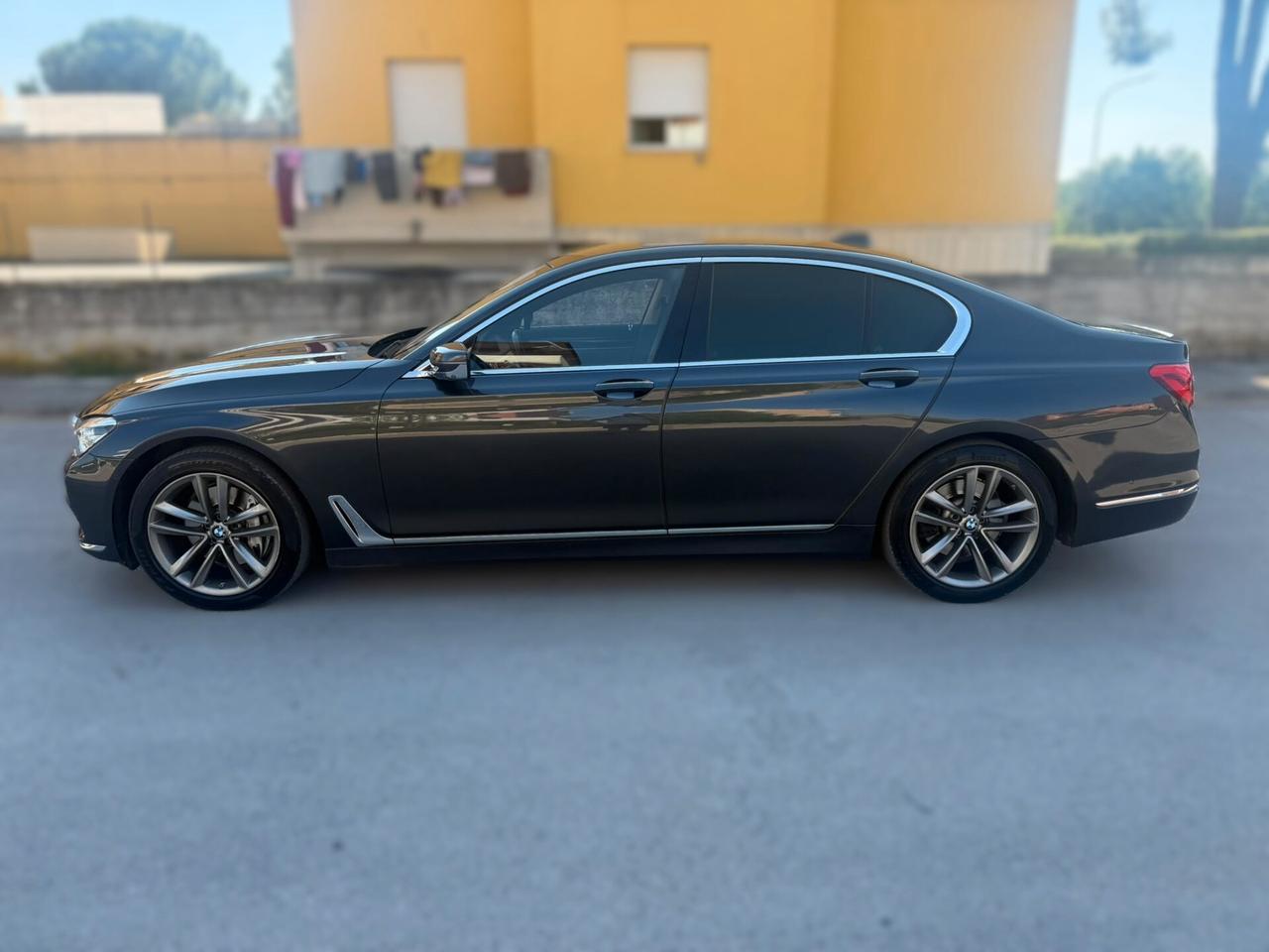 BMW 730 3.0 D 2017 12 MESI DI GARANZIA