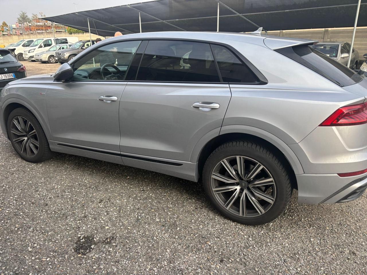Audi Q8 50 TDI 286 CV quattro tiptronic S-line