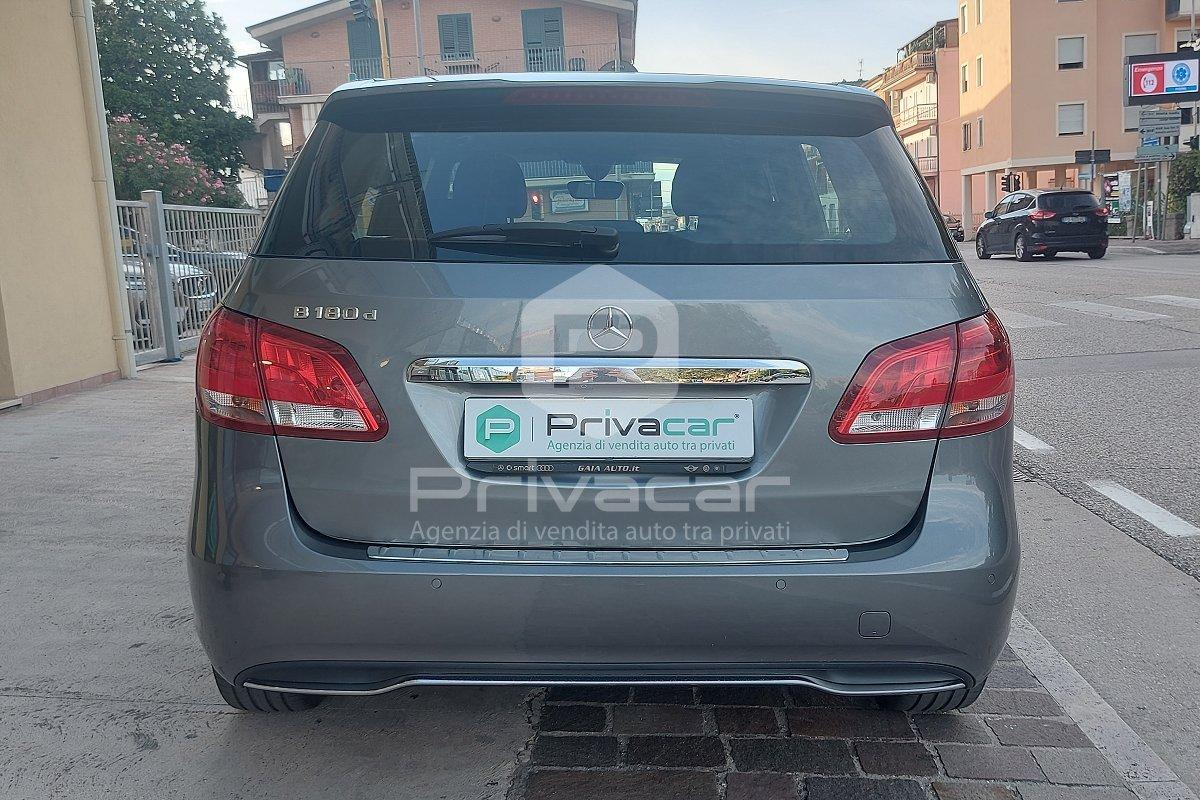 MERCEDES B 180 d Business Extra