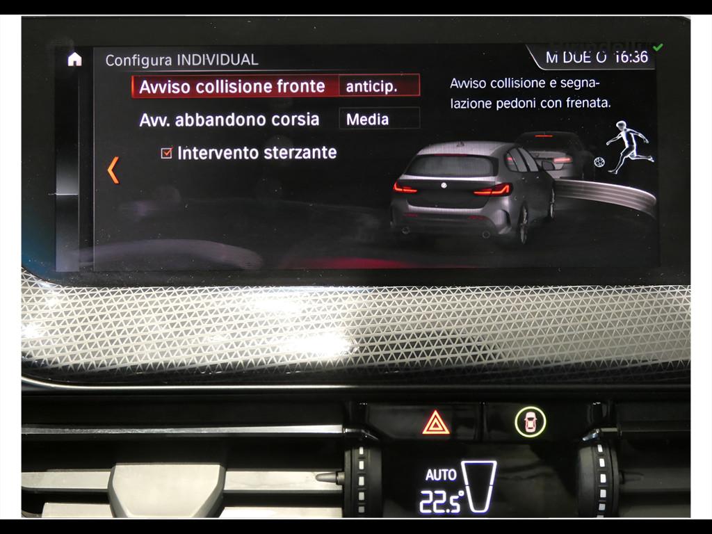 BMW Serie 1 (F40) - 116d 5p. Sport