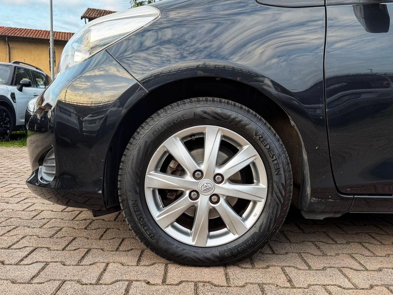 Toyota Yaris 1.0 3 porte OK NEOPATENTATI