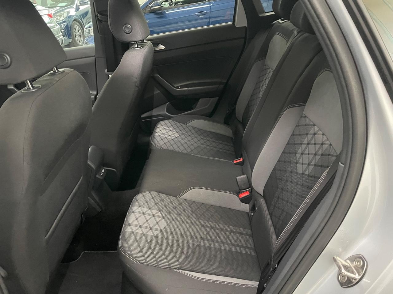 Volkswagen Taigo 1.5 TSI ACT 150 CV DSG R-Line Black