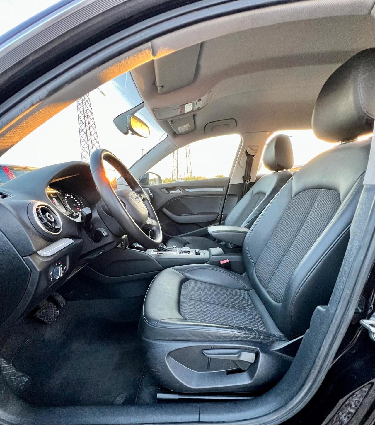 Audi A3 SPB 1.6 TDI S tronic Ambition (77 kw)