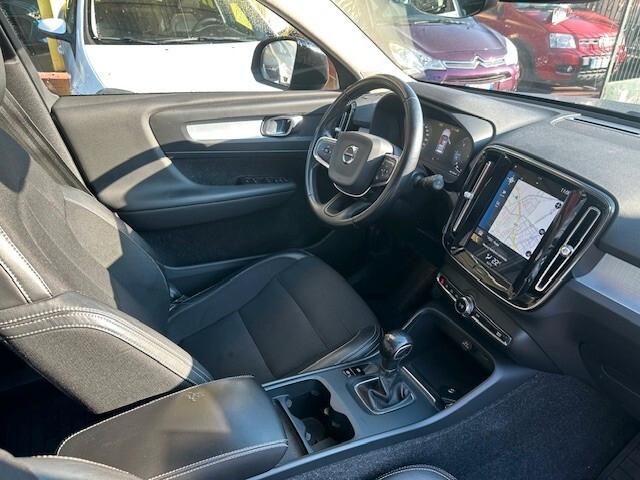 Volvo XC40 D3 AWD R-design