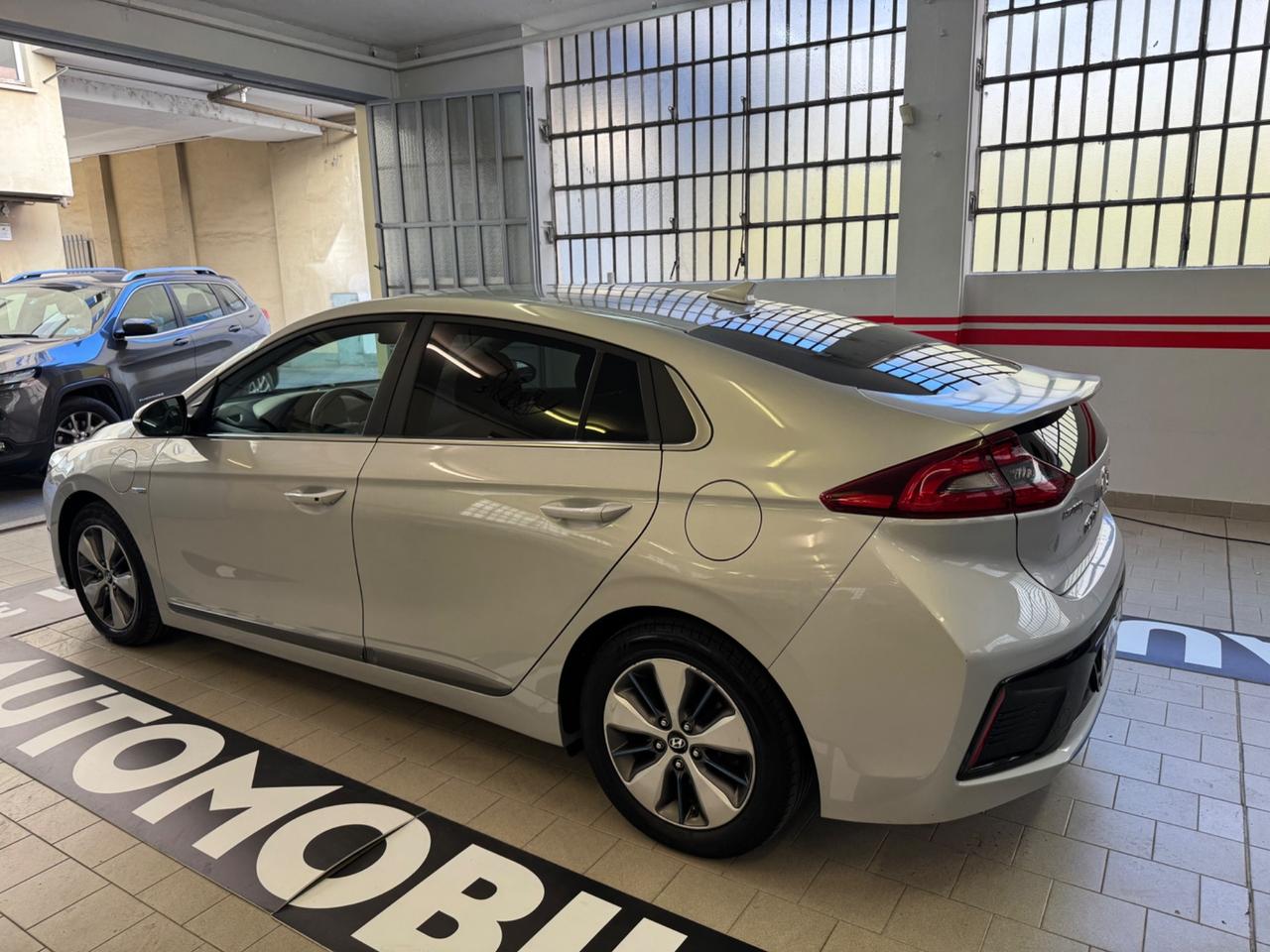 Hyundai Ioniq 1.6 Plug-in Hybrid DCT Style