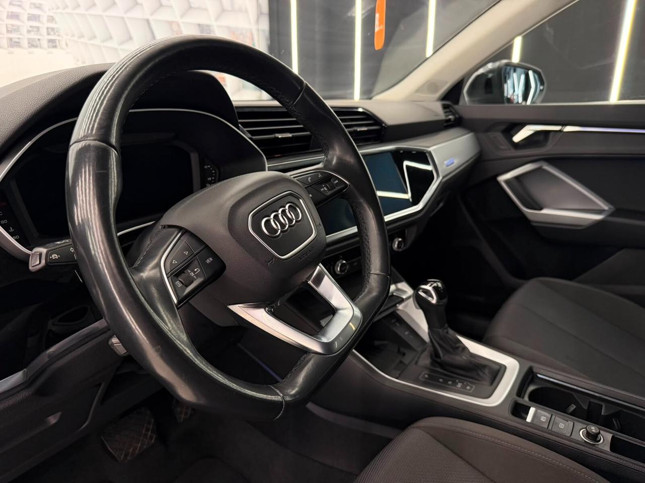 Audi Q3 35 TDI S tronic line edition-KM CERTIFICATI-PERMUTE-12 MESI GARANZIA
