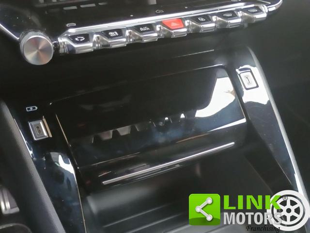 PEUGEOT 2008 BlueHDi 130 S&S EAT8 GT