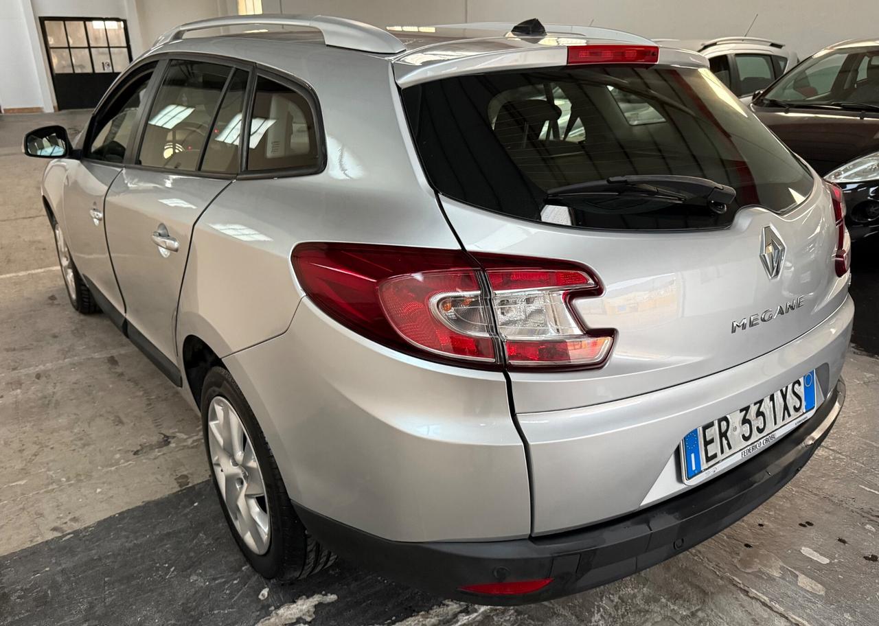 Renault Mégane 1.5 dCi 110CV Station Wagon - 2013