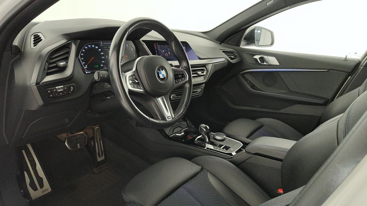BMW Serie 1 F40 - 118d Msport auto