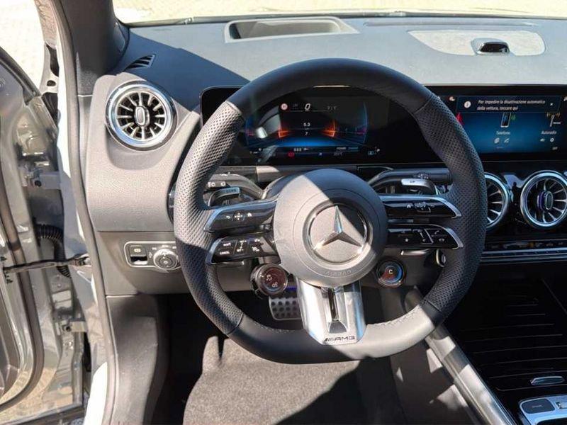 Mercedes-Benz GLA 35 AMG Premium Plus