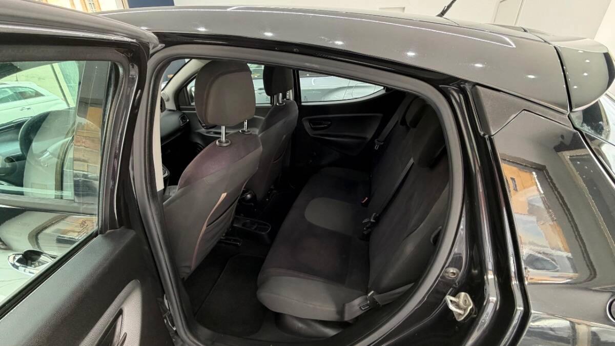 Lancia Ypsilon LANCIA YPSILON 1.2 8v Platinum s&s 69cv