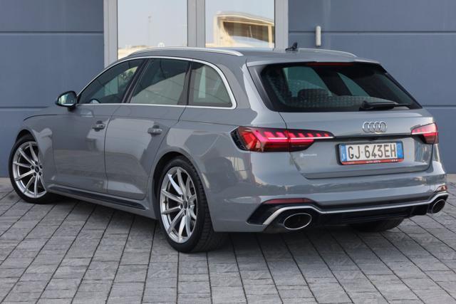 AUDI RS4 Avant