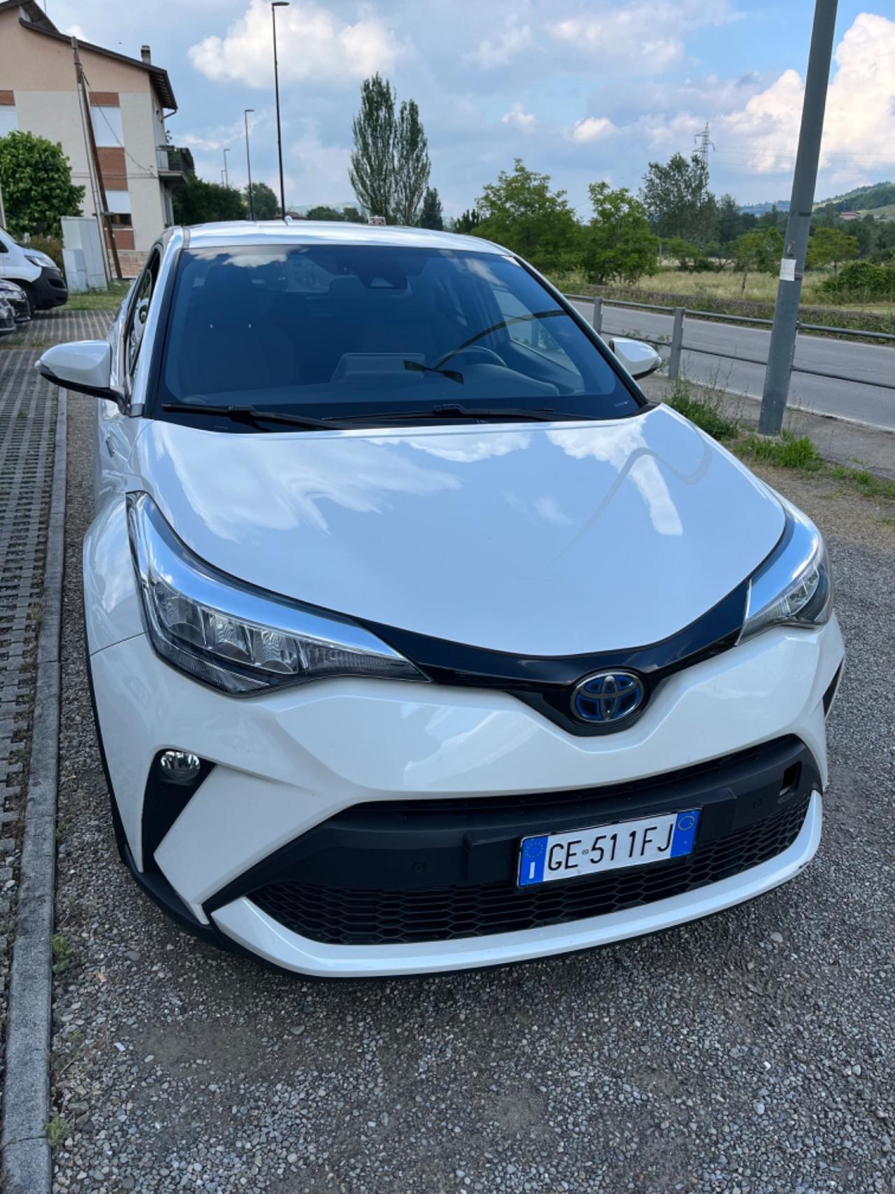 Toyota C-HR 1.8 Hybrid E-CVT Trend