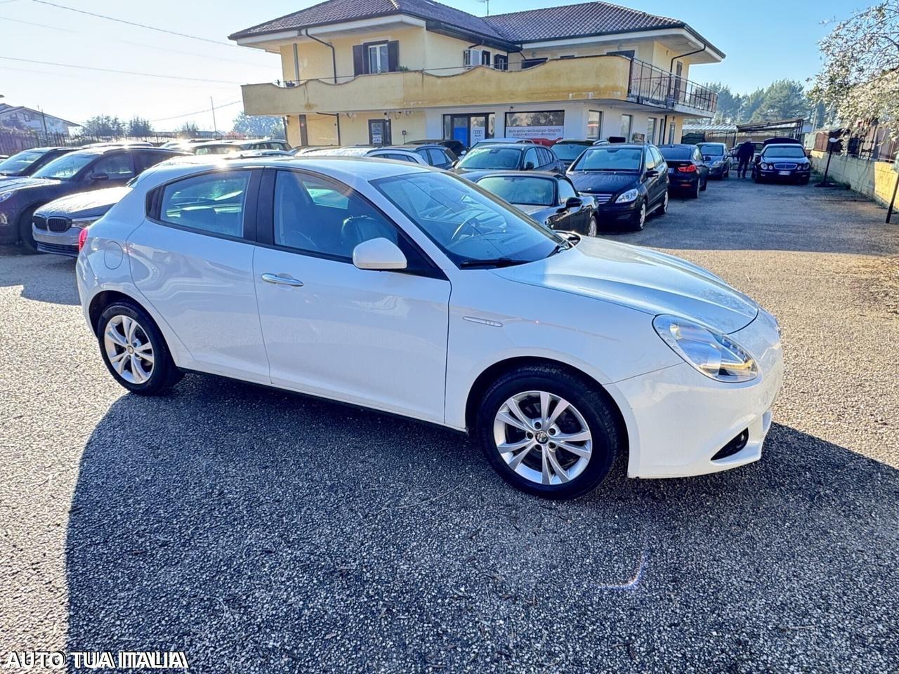ALFA ROMEO GIULIETTA 1.6 SPORT INTERNI IN PELLE