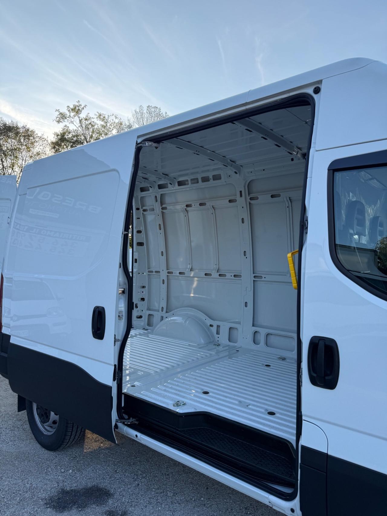 Iveco Daily 35S12V 2.3 HPT PC-TN Furgone